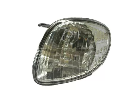 Toyota Corolla (E120) 1999.10.01-2001.12.31 Első vill. kpl. bal fehér (0KHK)