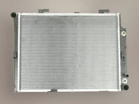 Mercedes E (W210) 1995.06.01-1999.06.30 Vízhűtő (0RDA)