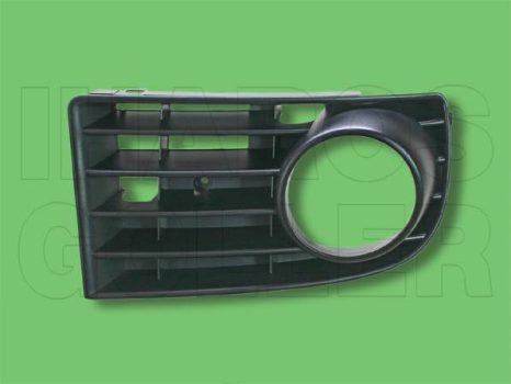 VW Golf V 2003.10.01-2008.09.30 Rács a lökhárítóba jobb, ködlámpás 4 bordás  (0M0E)