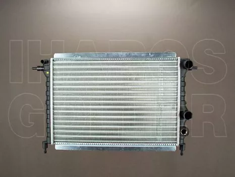 Porsche Taycan 2019.12.01- Vízhűtő (0AJL)